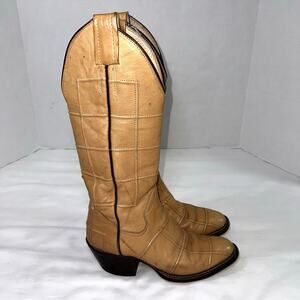 The Sanders Western Boots Womens Size 6 A Narrow Tan Round Toe Cowgirl Vintage